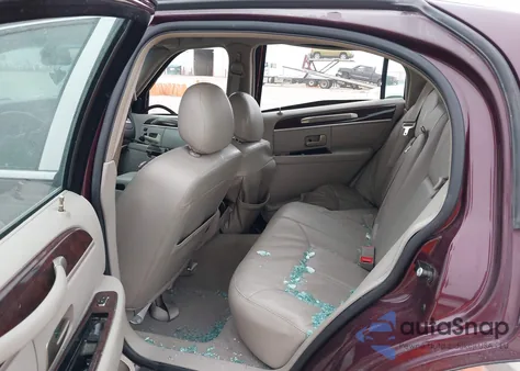 2007 Lincoln Town Car Signature Limited from USA, damaged, VIN 1LNHM82V97Y619394